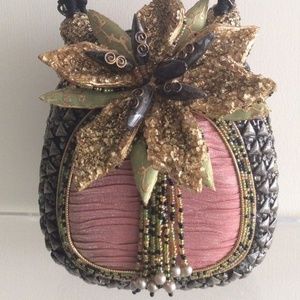 Mary Frances Pink Gold Pineapple Beaded Purse
